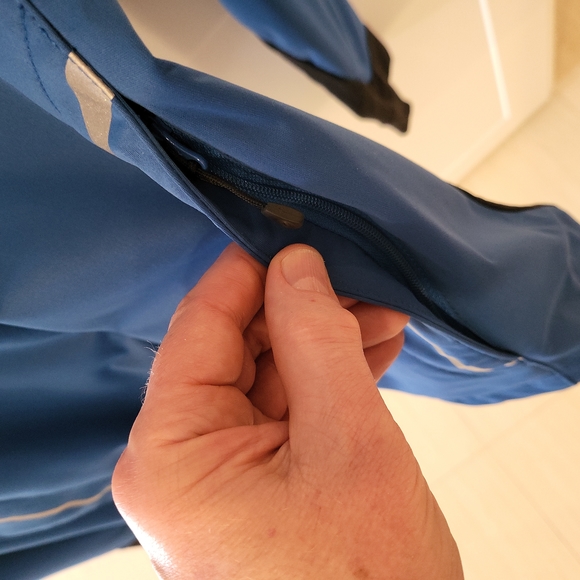 REDUCED!! High performance Halti soft-shell top men's S-M or women's M, - Picture 4 of 10